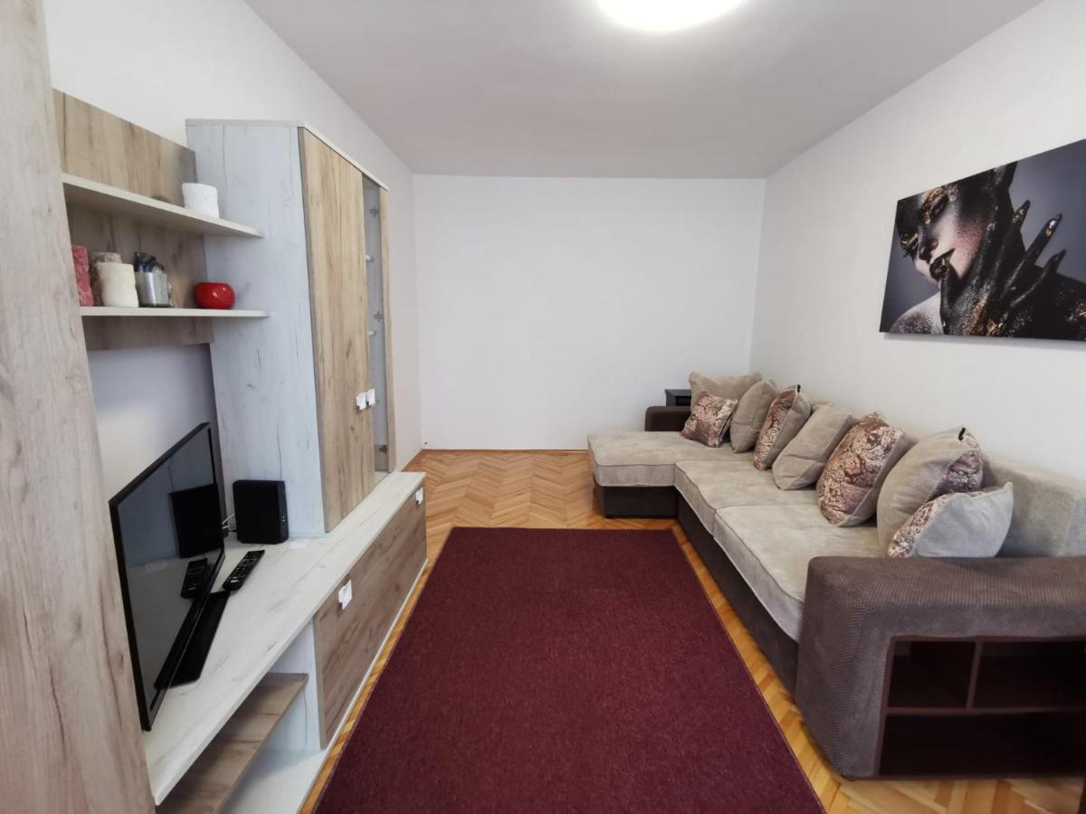 Apartament Carla-Maria Déva Kültér fotó